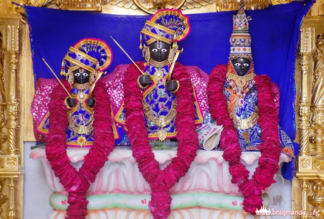 swaminarayan info daily darshan