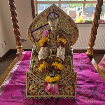 Bolton Temple Murti Darshan