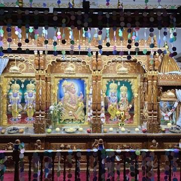 Bolton Temple Murti Darshan