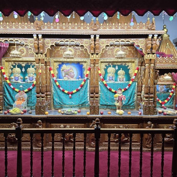 Bolton Temple Murti Darshan