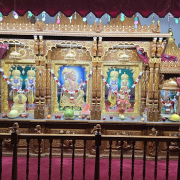 Bolton Temple Murti Darshan