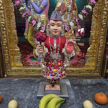 Bolton Temple Murti Darshan