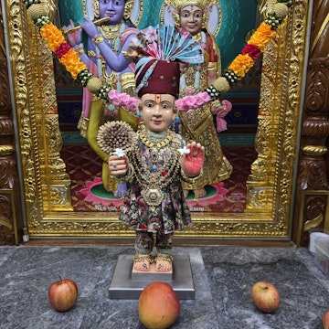 Bolton Temple Murti Darshan