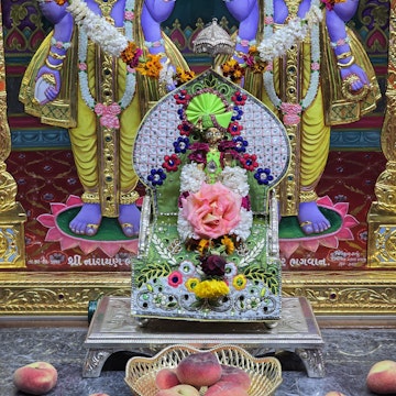Bolton Temple Murti Darshan