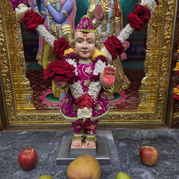 Bolton Temple Murti Darshan