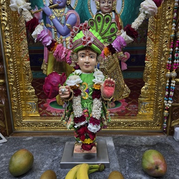 Bolton Temple Murti Darshan