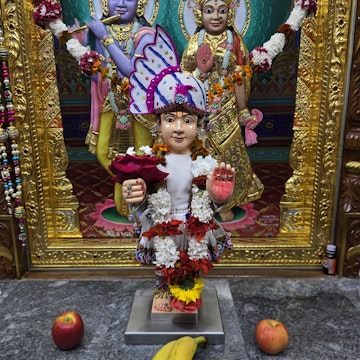 Bolton Temple Murti Darshan