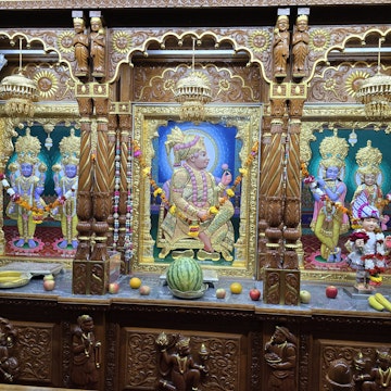 Bolton Temple Murti Darshan