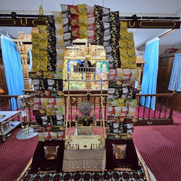 Bolton Temple Murti Darshan