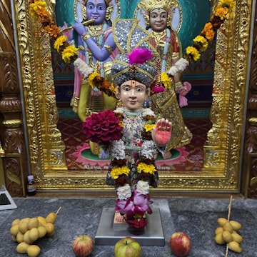 Bolton Temple Murti Darshan