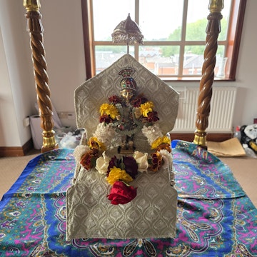 Bolton Temple Murti Darshan