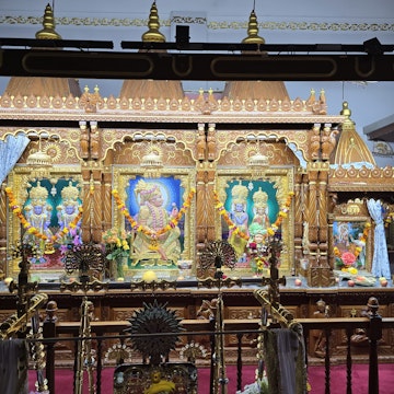 Bolton Temple Murti Darshan
