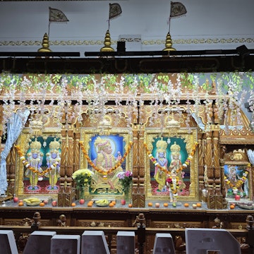 Bolton Temple Murti Darshan
