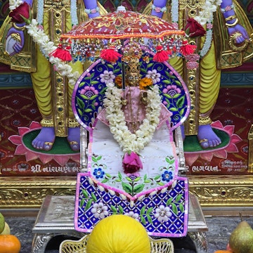 Bolton Temple Murti Darshan