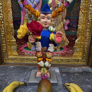 Bolton Temple Murti Darshan