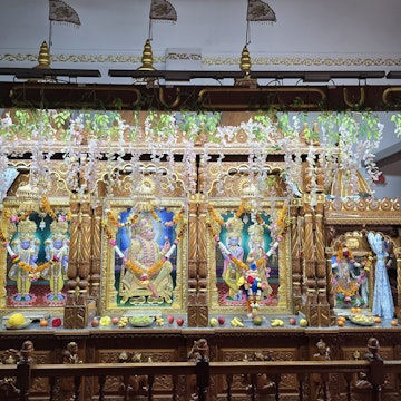 Bolton Temple Murti Darshan