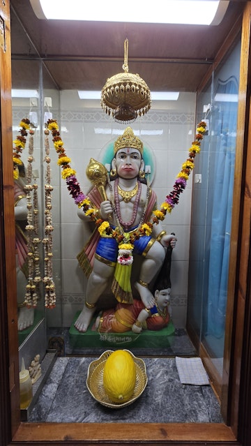 Bolton Temple Murti Darshan