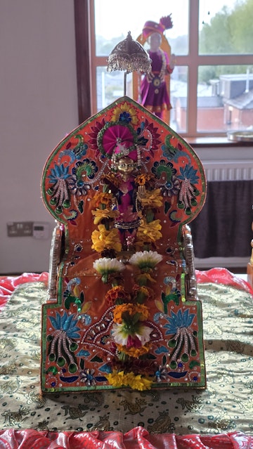 Bolton Temple Murti Darshan
