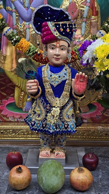 Bolton Temple Murti Darshan