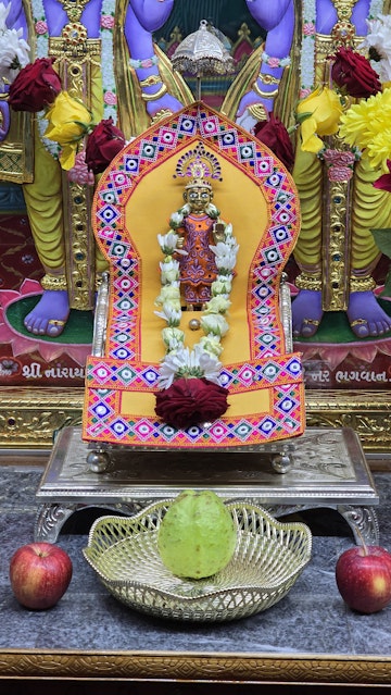 Bolton Temple Murti Darshan