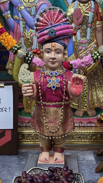 Bolton Temple Murti Darshan