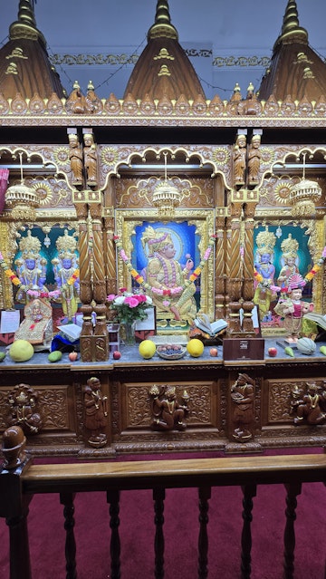 Bolton Temple Murti Darshan