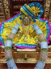 Cardiff Temple Murti Darshan