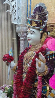 Cardiff Temple Murti Darshan