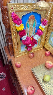 Cardiff Temple Murti Darshan