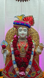 Cardiff Temple Murti Darshan