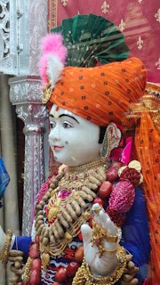Cardiff Temple Murti Darshan