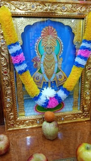 Cardiff Temple Murti Darshan
