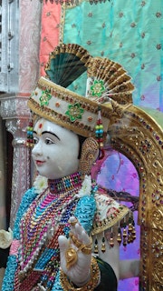 Cardiff Temple Murti Darshan