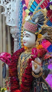 Cardiff Temple Murti Darshan