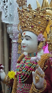 Cardiff Temple Murti Darshan