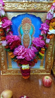 Cardiff Temple Murti Darshan