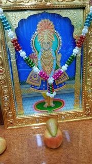 Cardiff Temple Murti Darshan