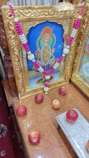 Cardiff Temple Murti Darshan