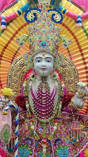 Cardiff Temple Murti Darshan