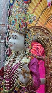 Cardiff Temple Murti Darshan