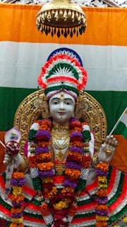 Cardiff Temple Murti Darshan