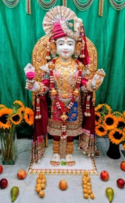 Cardiff Temple Murti Darshan