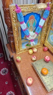 Cardiff Temple Murti Darshan