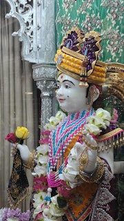 Cardiff Temple Murti Darshan