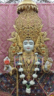 Cardiff Temple Murti Darshan