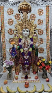 Cardiff Temple Murti Darshan