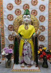Cardiff Temple Murti Darshan