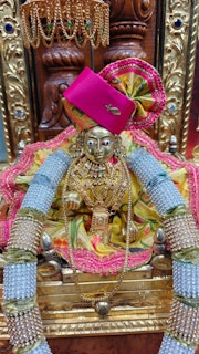 Cardiff Temple Murti Darshan