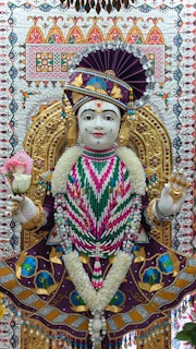 Cardiff Temple Murti Darshan