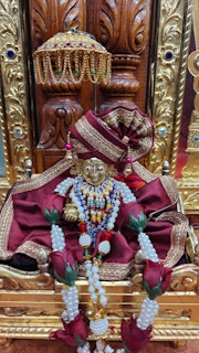 Cardiff Temple Murti Darshan